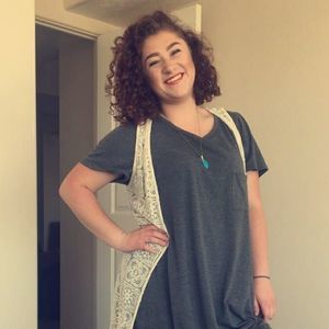 Meet your Posher, Sidnie